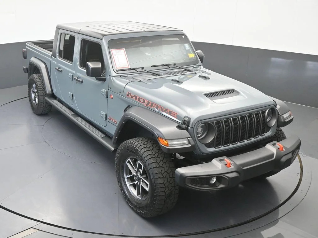 Used 2024 Anvil Clear Coat Jeep Mojave image 55