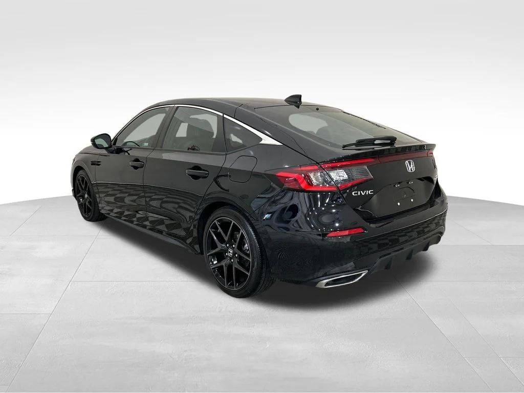 Used 2023 Black Honda Sport Touring image 3