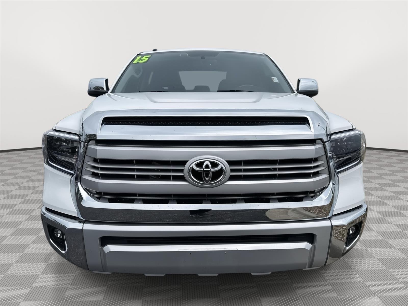 Used 2015 Super White Toyota Platinum image 10