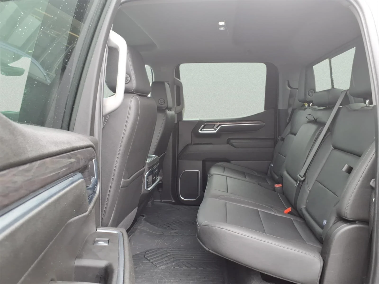 Used 2025 Black Chevrolet LTZ image 11
