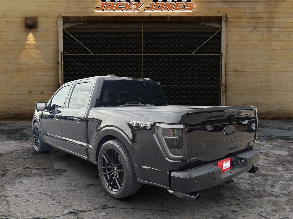 Used 2024 Agate Black Metallic Ford XLT image 4