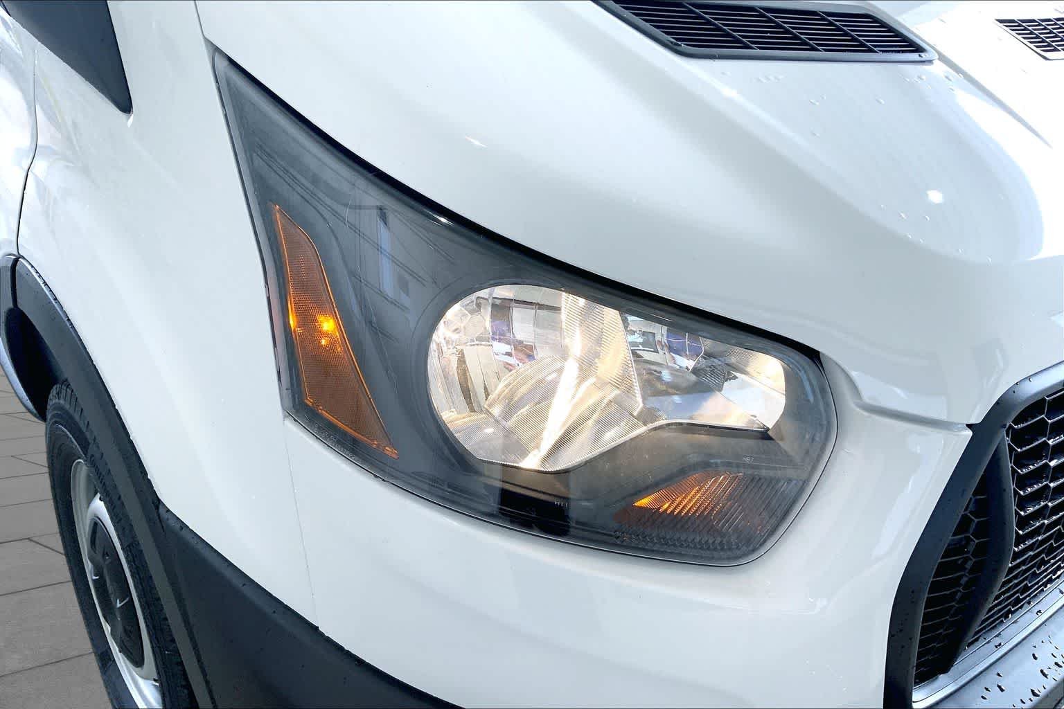 New 2026 Oxford White Ford Cargo Van image 13