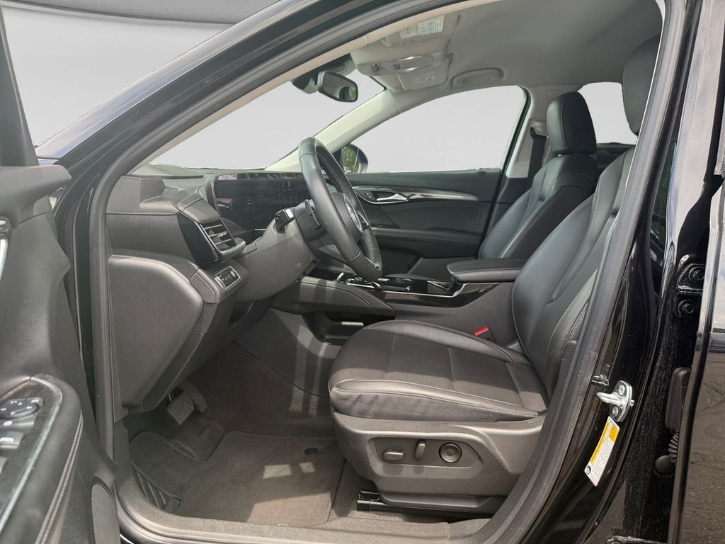 Used 2025 Black Buick Preferred image 10