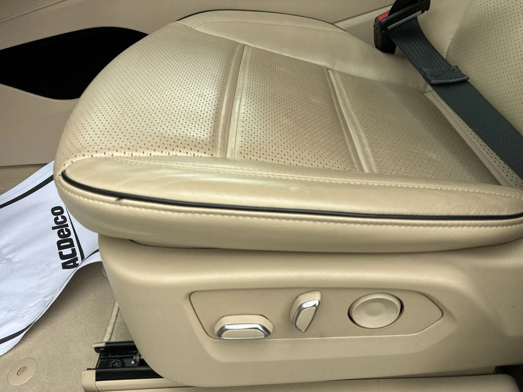 Used 2023 White Cadillac Premium Luxury image 12