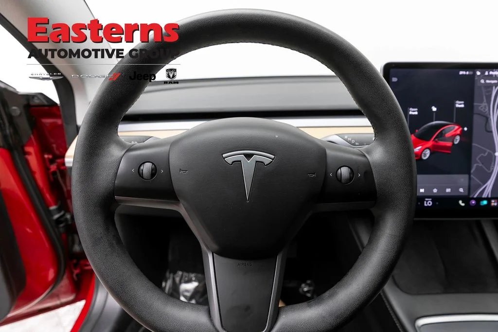 Used 2021 Red Tesla Standard Range Plus image 10