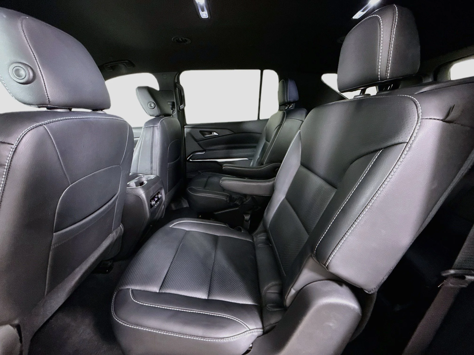Used 2025 Mosaic Black Metallic Chevrolet LT image 26