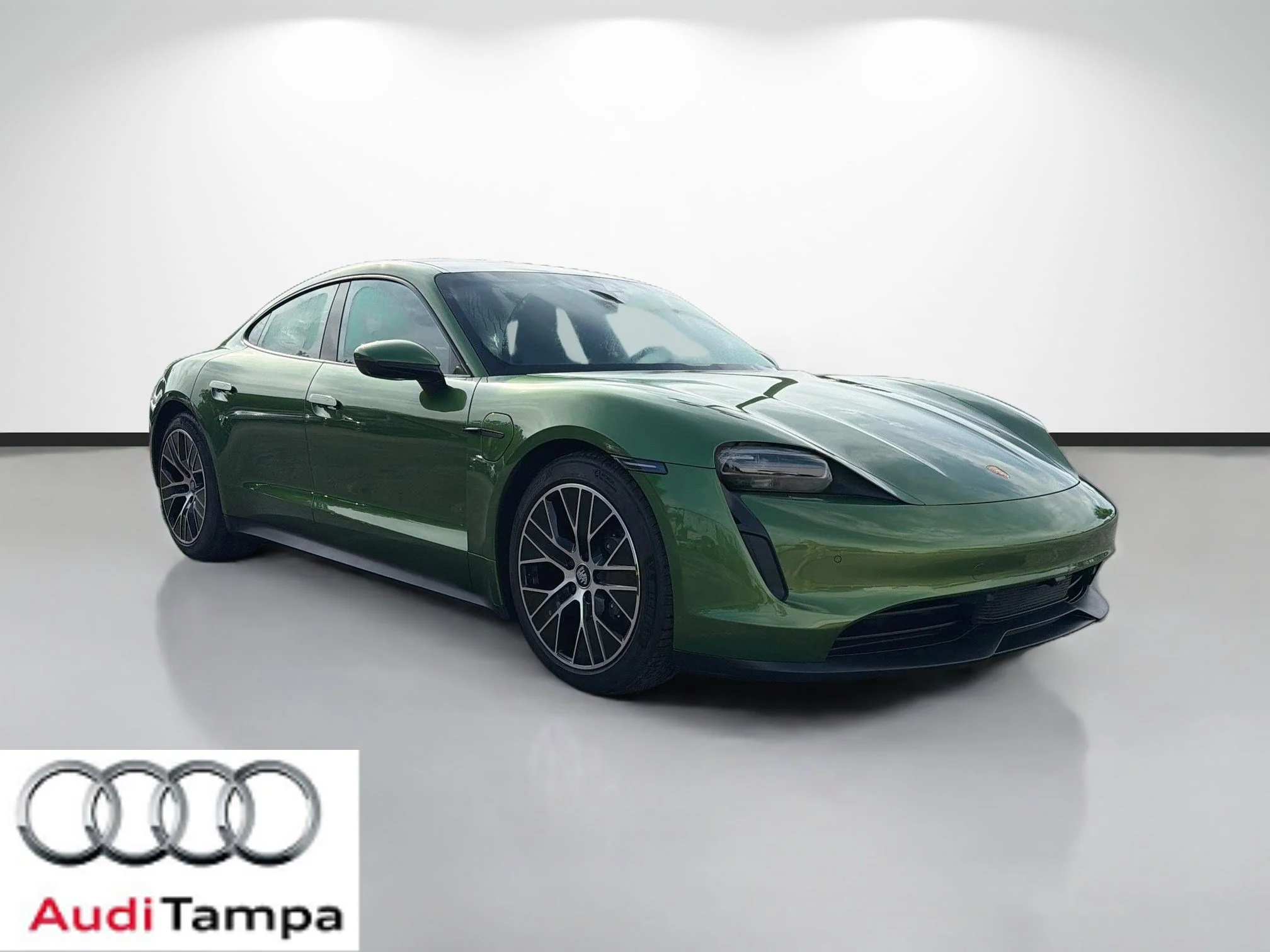Used 2023 Green Porsche Base image 1