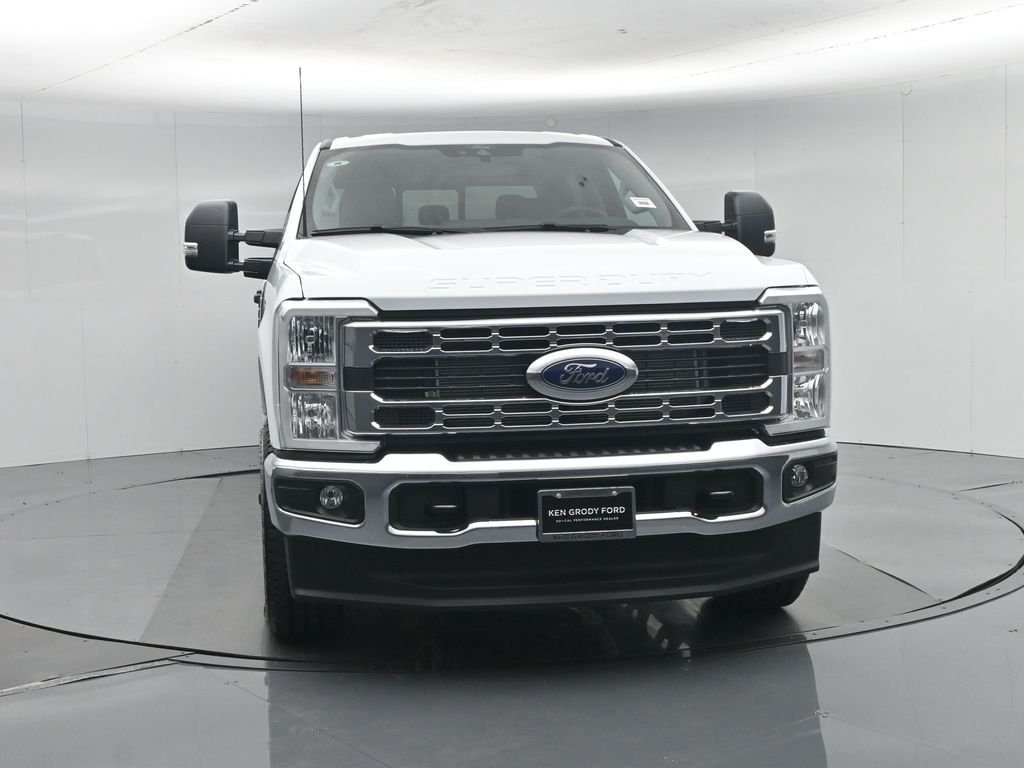 New 2026 Oxford White Ford XLT image 53
