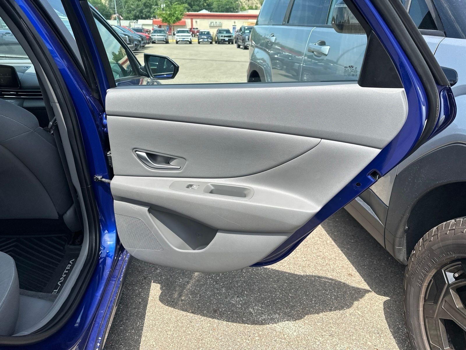 Used 2023 Blue Hyundai SEL image 27