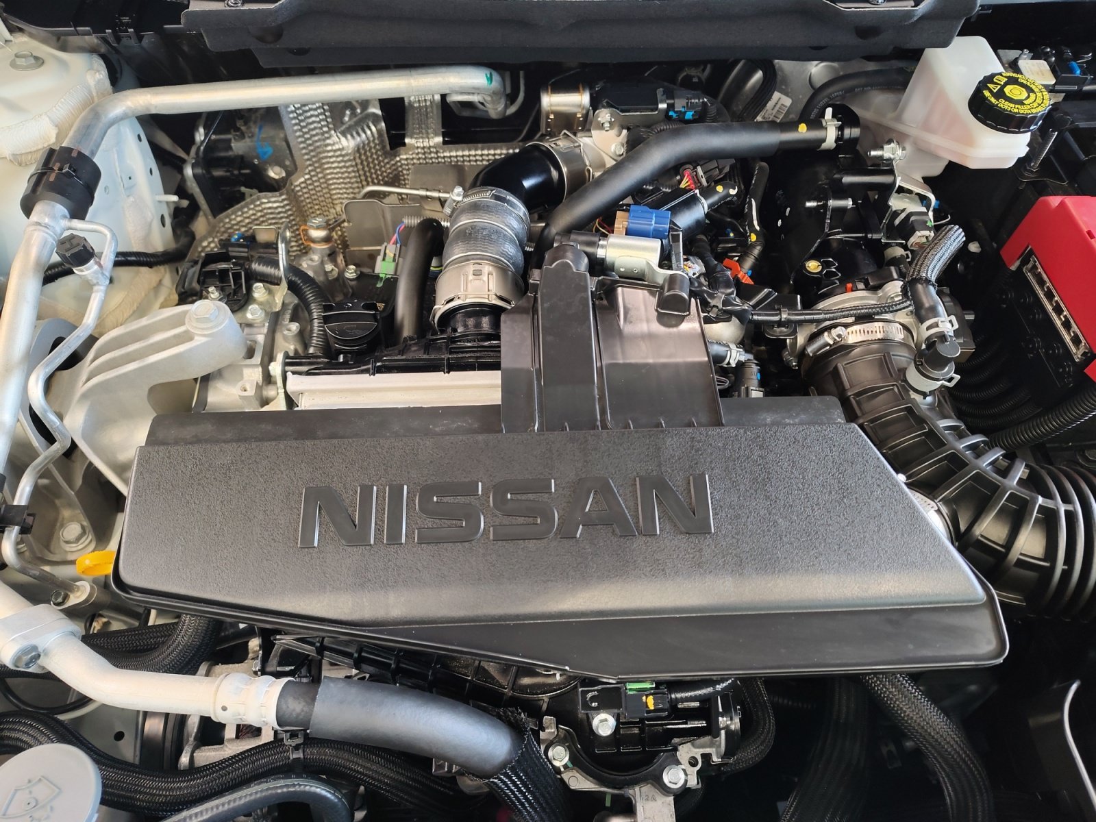 Certified Used 2026 Everest White Pearl Tricoat Nissan SV image 28