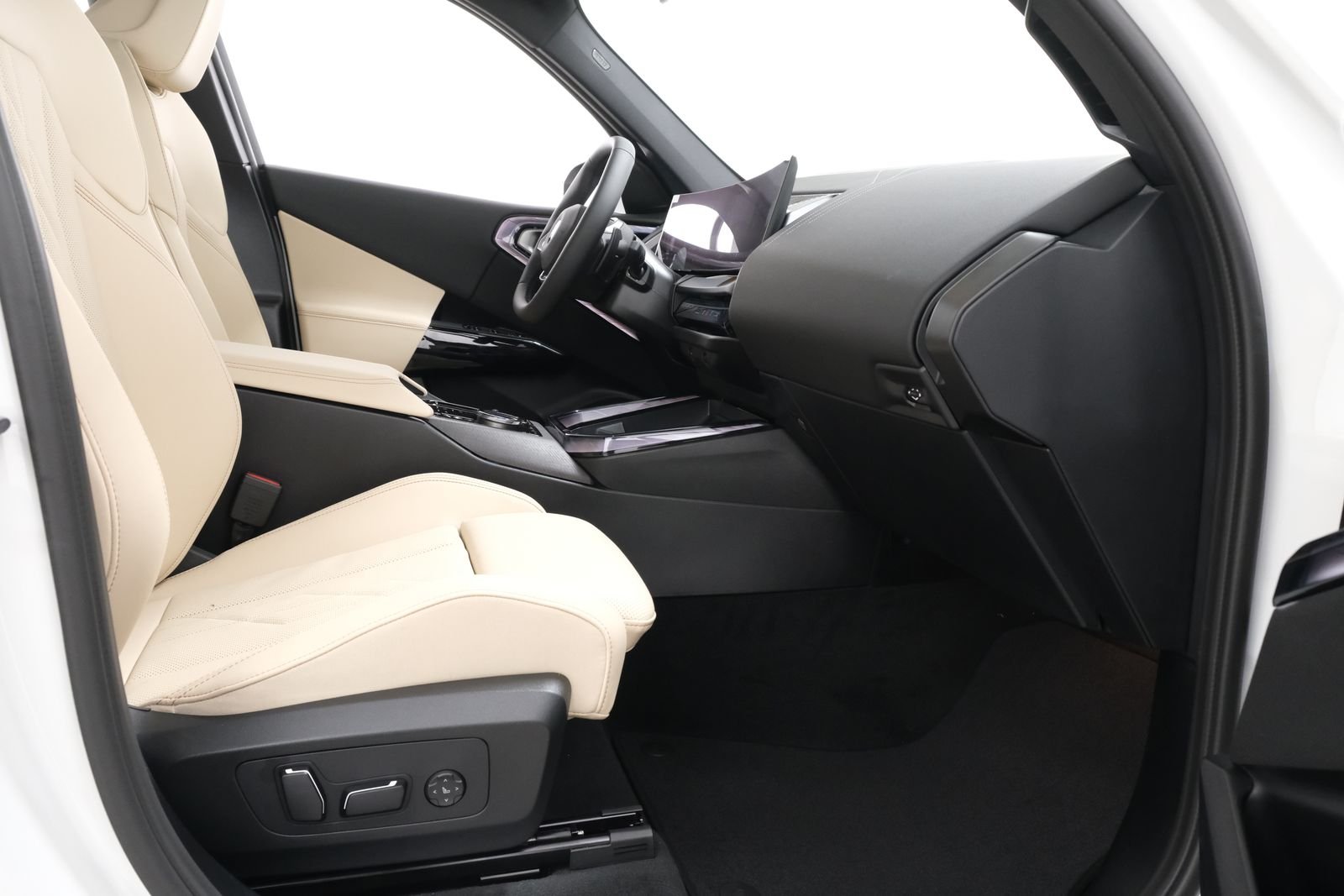 New 2026 Alpine White BMW 30 xDrive image 69