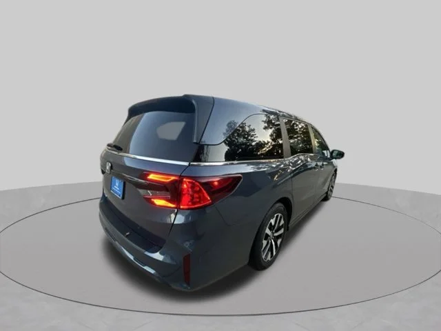 Used 2025 Silver Honda EX-L image 38