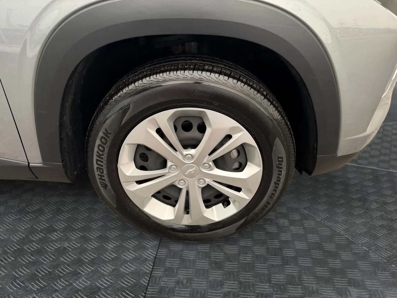 Used 2024 Sterling Gray Metallic Chevrolet LS image 10