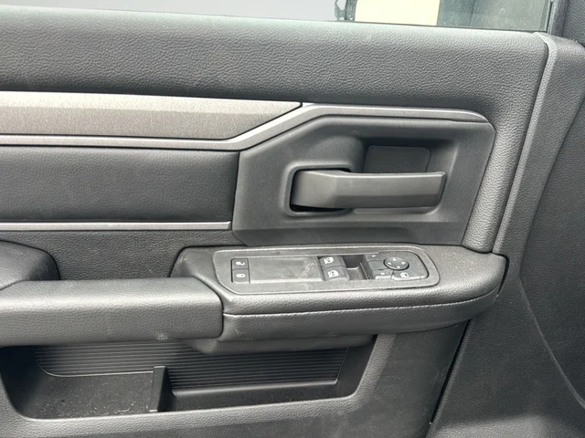 2026 RAM 3500 Chassis Tradesman - Photo 11
