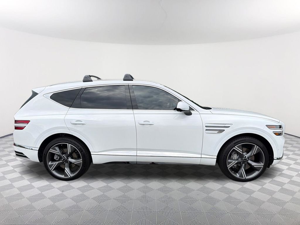 New 2026 White Genesis 2.5T Prestige image 4