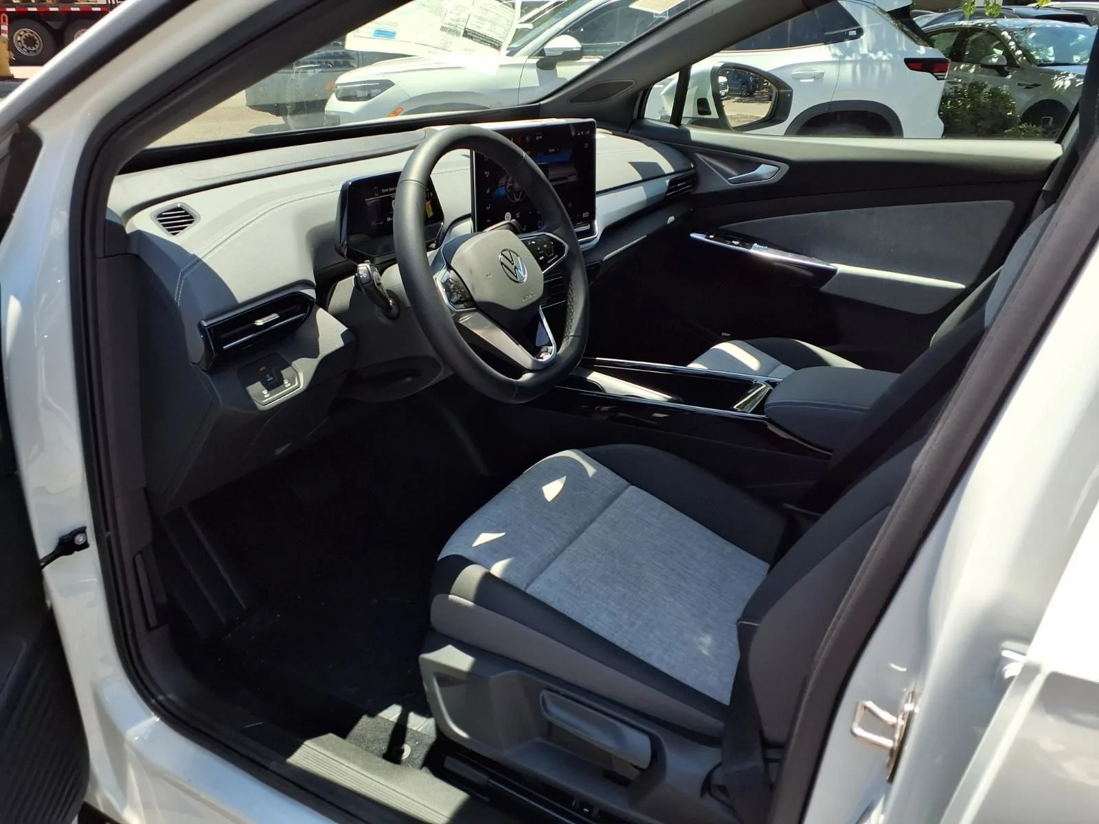 2026 Volkswagen ID.4 PRO - Photo 15
