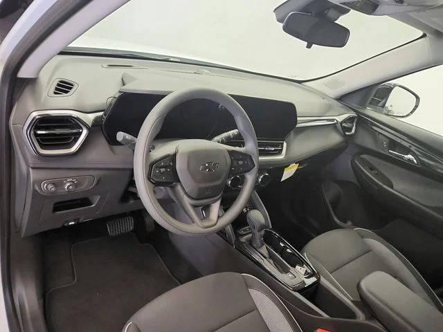 New 2026 White Chevrolet LT image 18