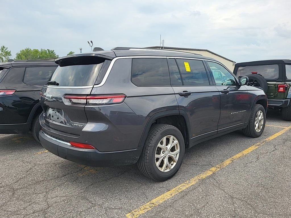 Used 2023 Gray Jeep Limited image 15