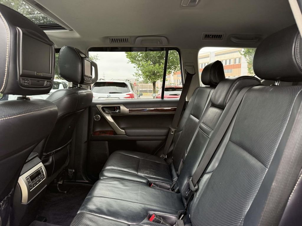 Used 2011 Black Lexus 460 Premium image 17
