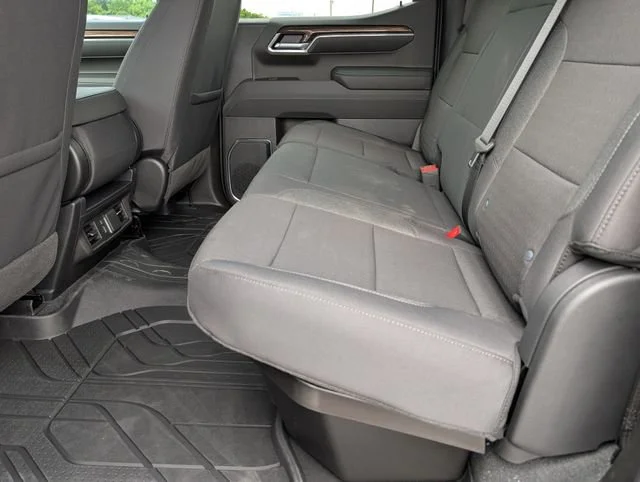 2026 Chevrolet Silverado 1500 LT - Photo 7