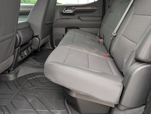 New 2026 Black Chevrolet LT image 7