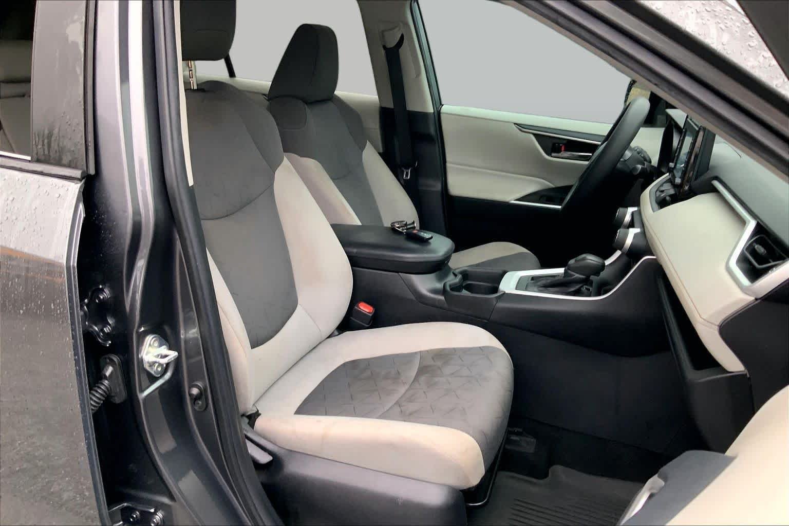 Used 2021 Magnetic Gray Metallic Toyota XLE image 9