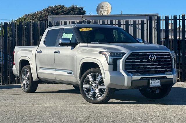 New 2024 Celestial Silver Metallic TOYOTA CAPSTONE image 2