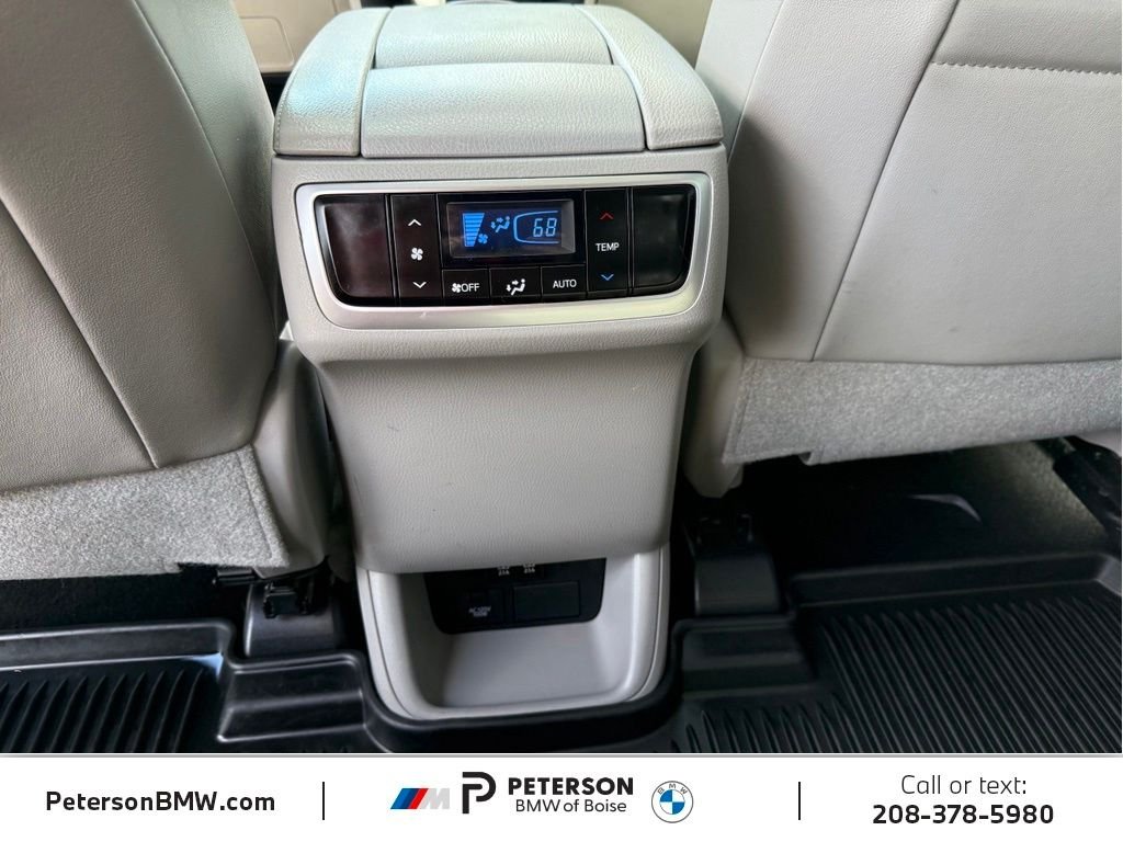 Used 2019 Green Toyota XLE image 23