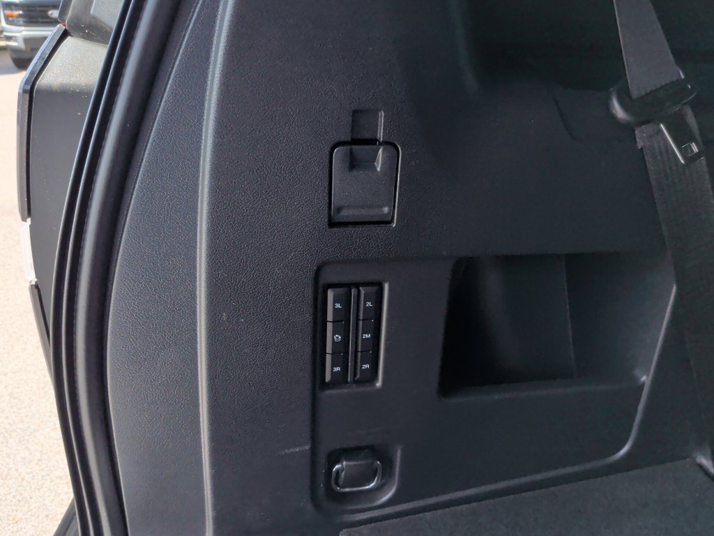 Used 2022 Agate Black Metallic Ford Limited image 47