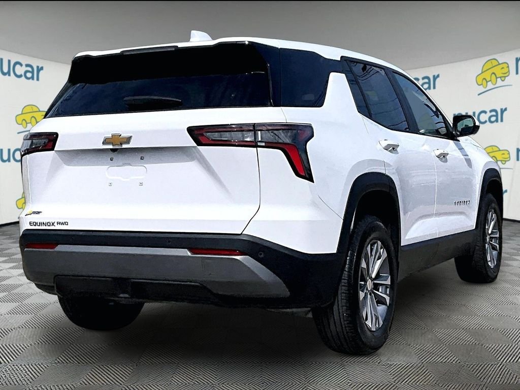 Used 2025 White Chevrolet LT image 6