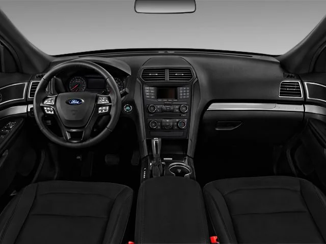 Used 2017 Shadow Black Ford XLT image 3