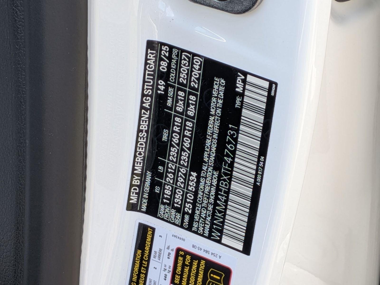 Used 2026 Polar White Mercedes-Benz GLC 300 image 34