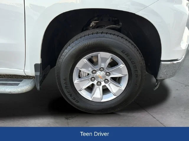 Used 2025 Summit White Chevrolet WT image 28