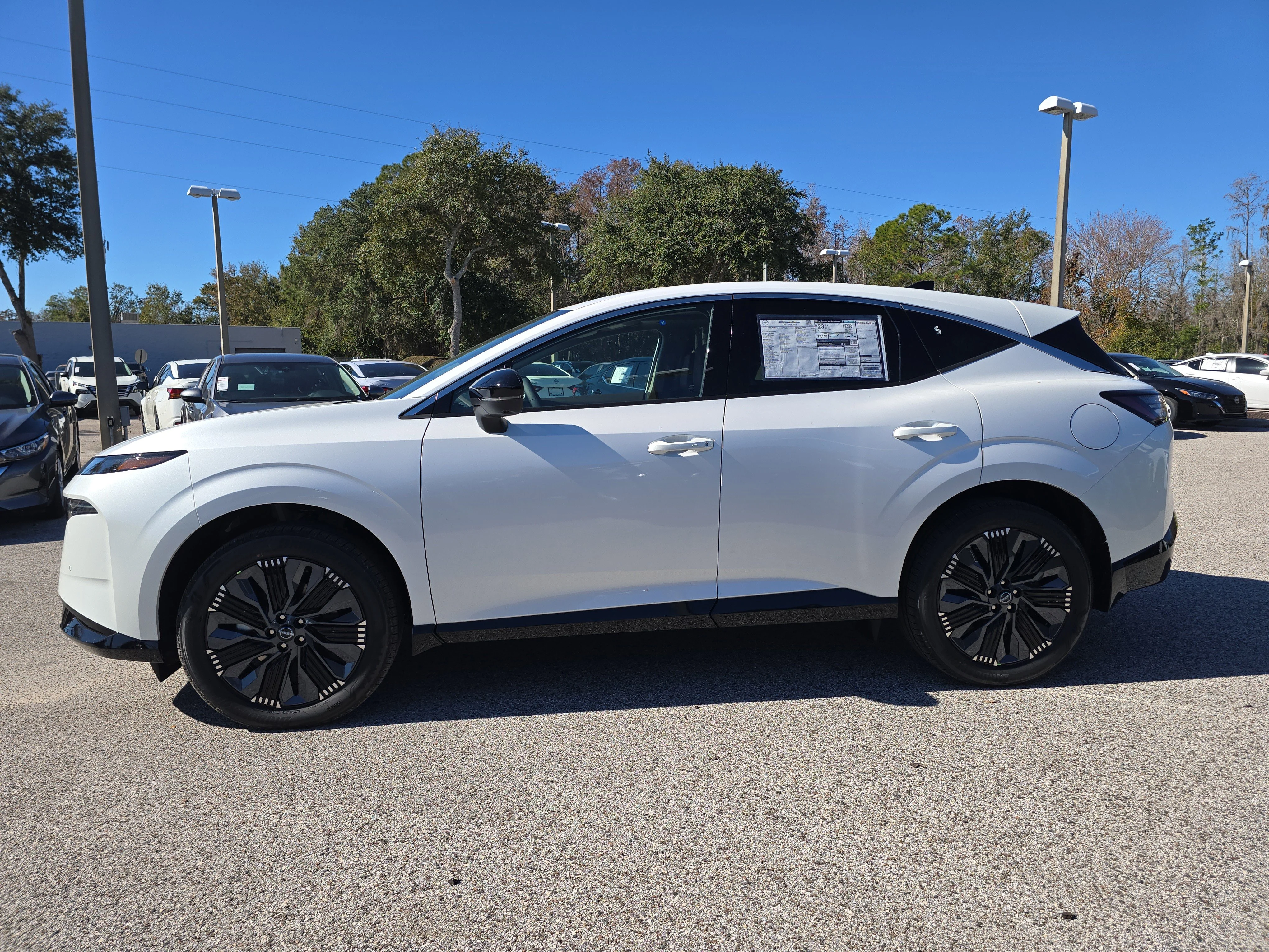 New 2026 Everest White Pearl TriCoat Nissan Platinum image 5