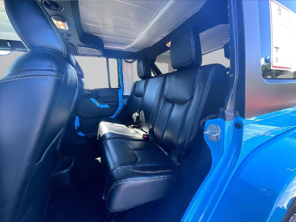 Used 2017 Blue Jeep Unlimited Sahara image 27