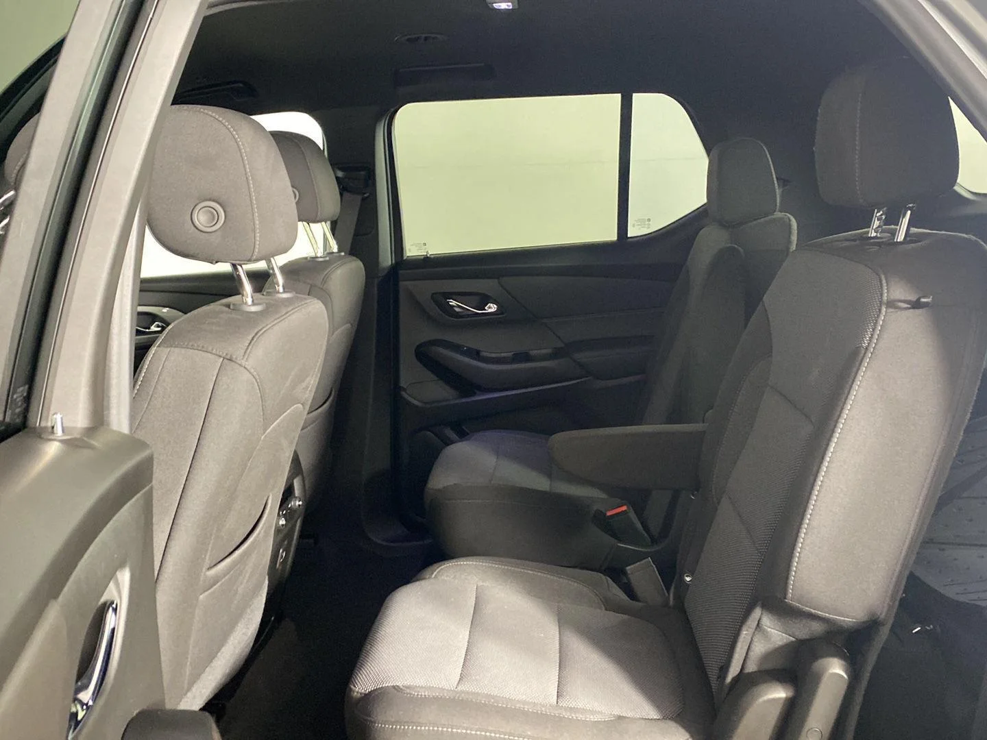 Used 2024 Sterling Gray Metallic Chevrolet LT Cloth image 15