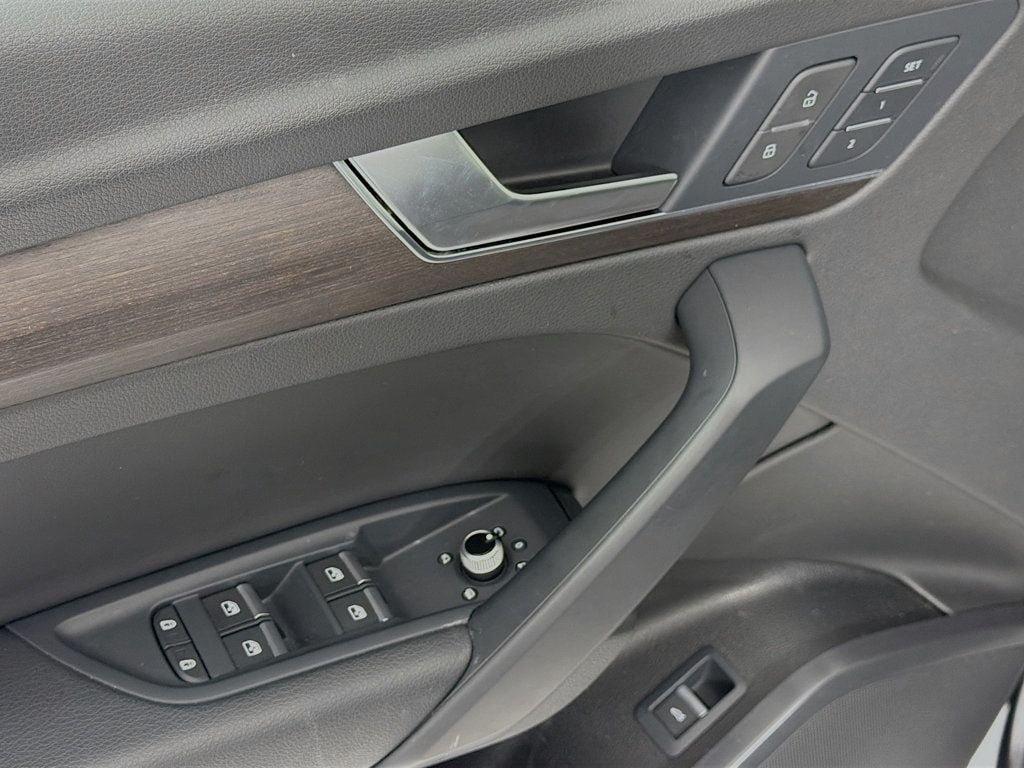 Used 2021 Manhattan Gray Metallic Audi Premium 45 TFSI quattro image 17