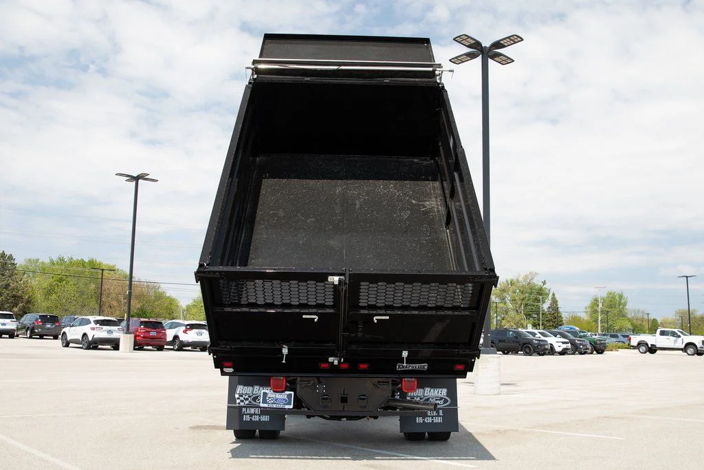 2025 Ford F-550 Super Duty Chassis Cab XL - Photo 20