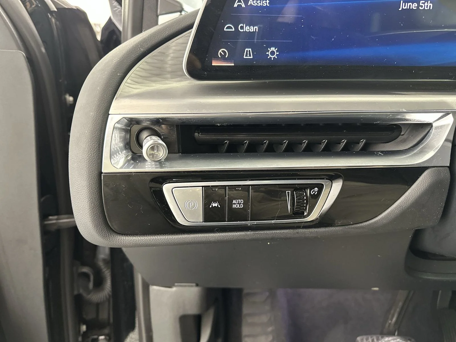 Used 2024 Black Cadillac Sport image 18