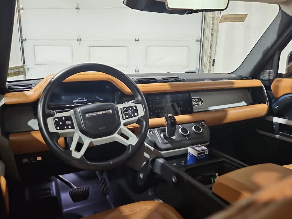 Used 2024 Blue Land Rover S image 13