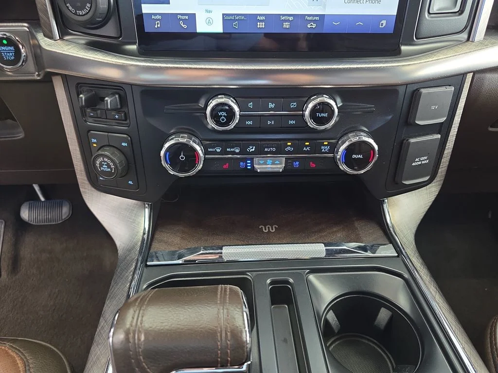 Used 2023 Azure Gray Metallic Ford King Ranch image 21