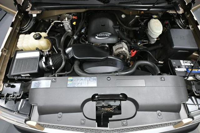 Used 2004 Beige Chevrolet Z71 image 37