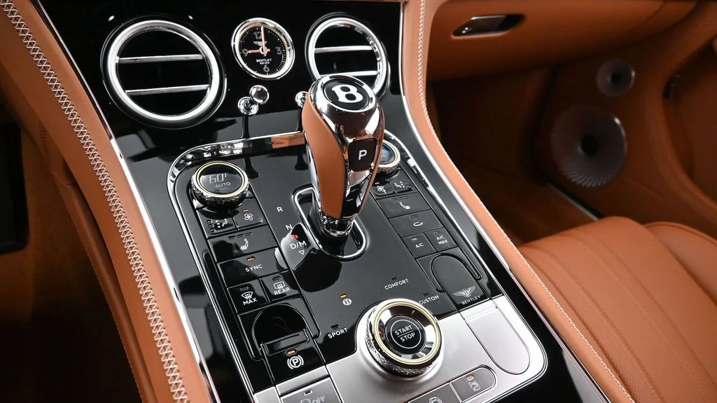 New 2026 Silver Bentley  image 25