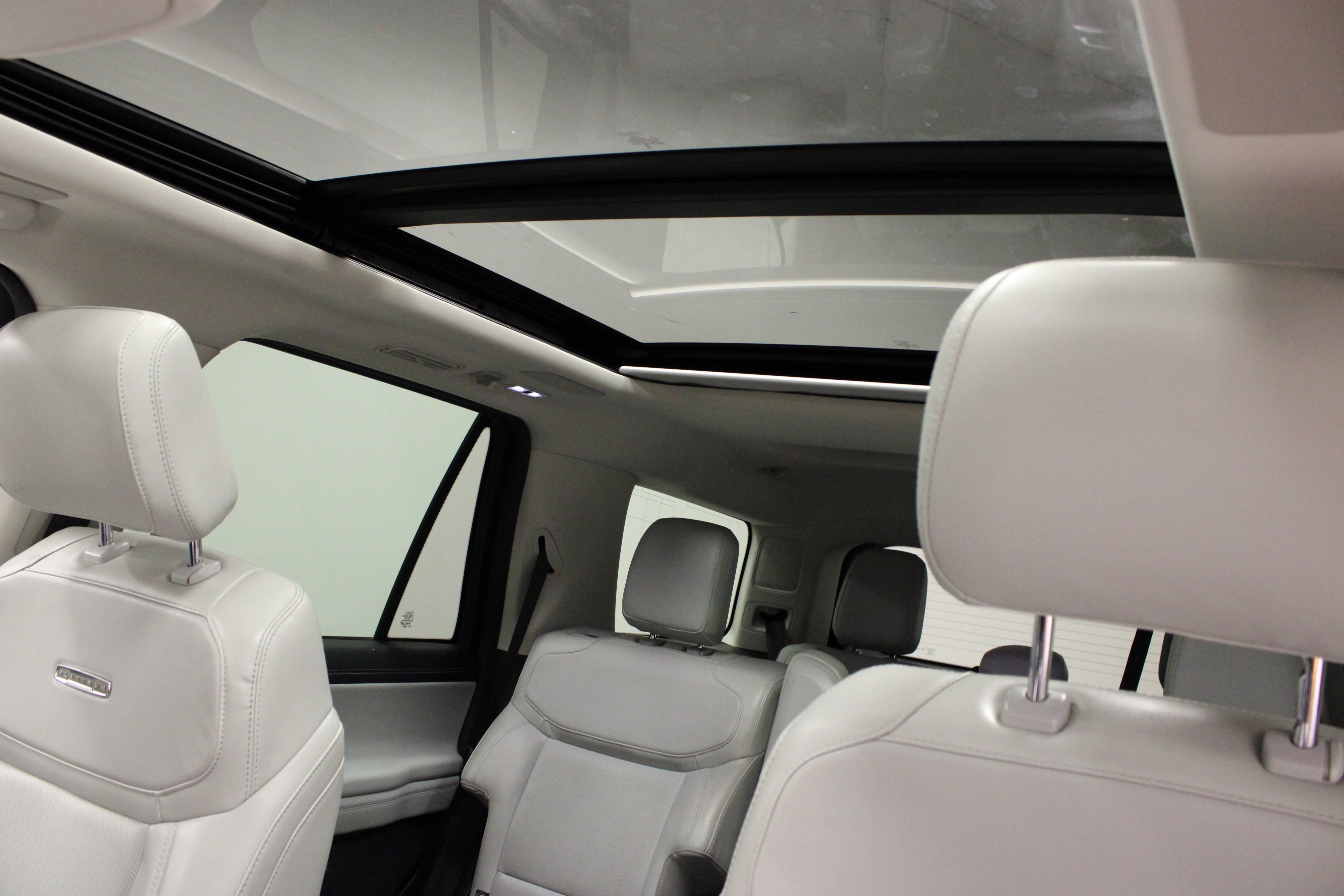 Used 2025 Black Metallic Ford Platinum image 10