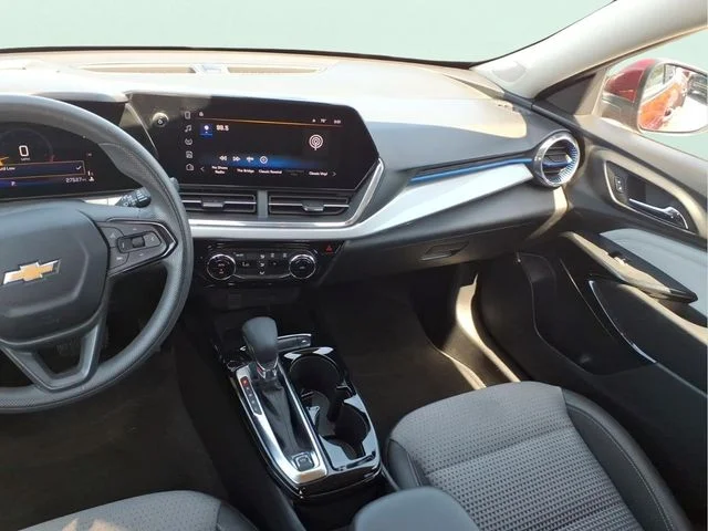 Used 2025 Red Chevrolet LT image 19