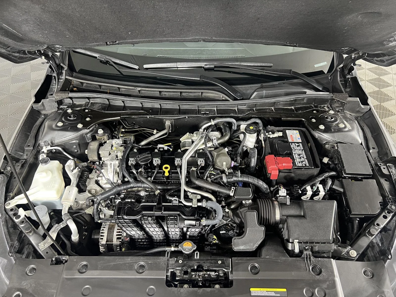 Used 2023 Gun Metallic Nissan 2.5 SV image 3