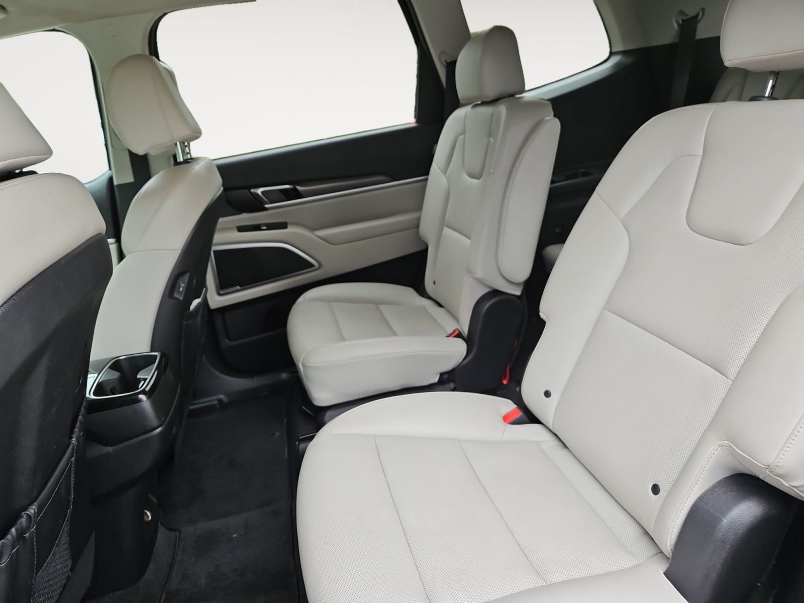 Used 2023 Black Kia S image 13