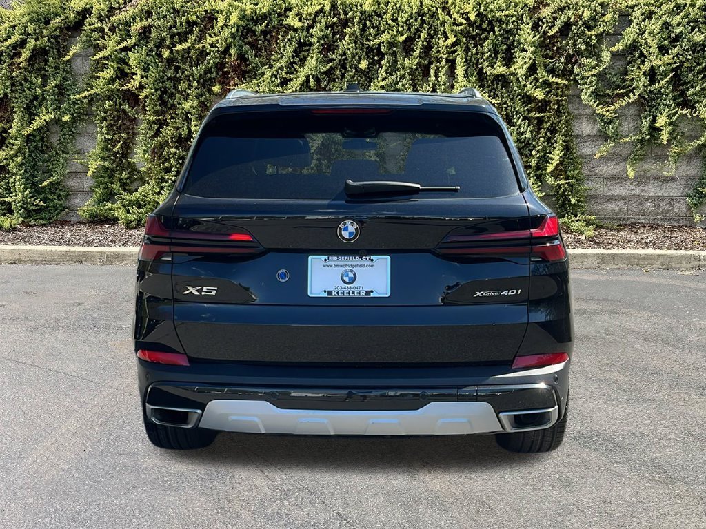 Used 2024 Black Sapphire Metallic BMW xDrive40i image 5