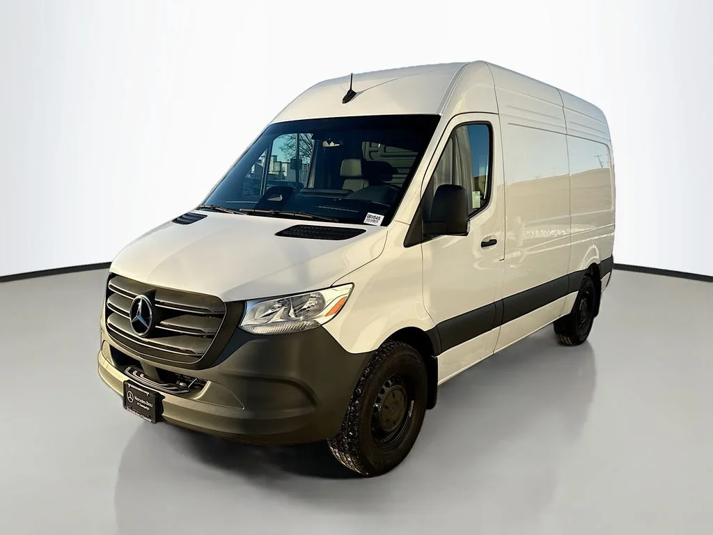 Used 2025 White Mercedes-Benz Cargo 144 WB image 3