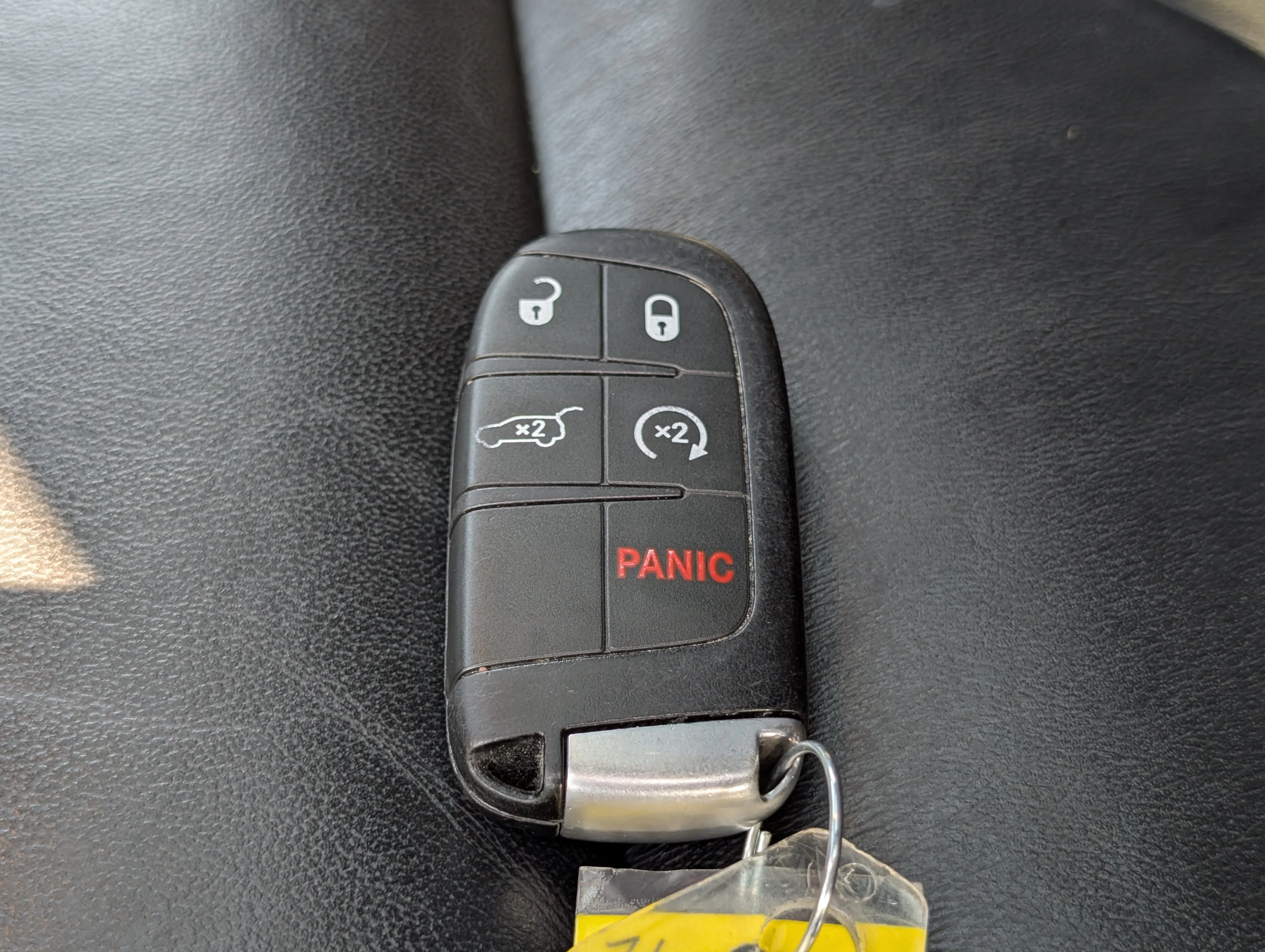 Used 2014 Bright White Clearcoat Jeep Limited image 35